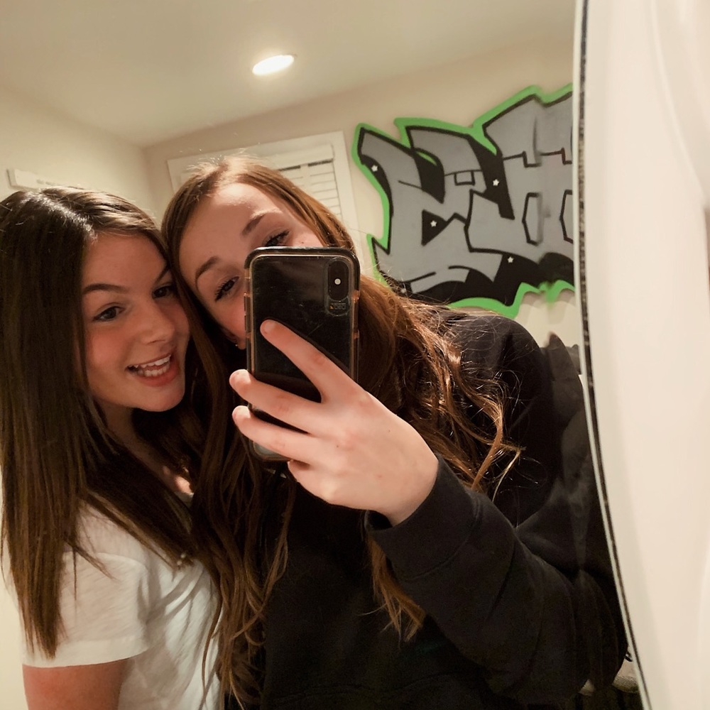 Meet your Posher, Ella